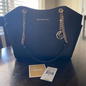 Michael Kors PRE-LOVED Chain Shoulder Tote